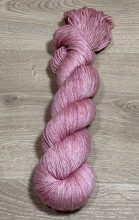 Load image into Gallery viewer, 4Ply AU Merino Single Ply 370m/100g