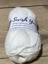 Load image into Gallery viewer, 4Ply/Fingering 75% Merino Wool 15% Cashmere 10% Nylon 50g 210m