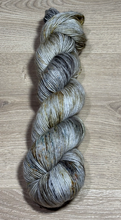Load image into Gallery viewer, 4Ply AU Merino Single Ply 370m/100g
