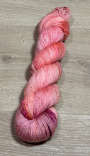 Load image into Gallery viewer, 4Ply AU Merino Single Ply 370m/100g