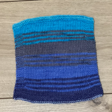 Load image into Gallery viewer, 4Ply/Fingering Hand Dyed Sock Yarns 100g 425m