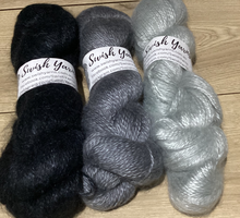 Load image into Gallery viewer, 5Ply/Sport 70% Kid Mohair / 30% Silk 300m/100g