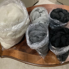 Load image into Gallery viewer, Alpaca Tops Natural Colors (combed sliver)