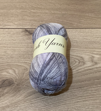 Load image into Gallery viewer, 4Ply Merino/Cashmere/Nylon 210m/50g ball