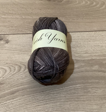Load image into Gallery viewer, 4Ply Merino/Cashmere/Nylon 210m/50g ball