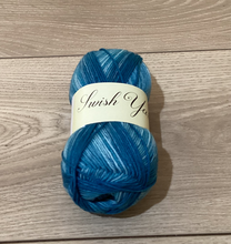 Load image into Gallery viewer, 4Ply Merino/Cashmere/Nylon 210m/50g ball