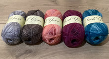 Load image into Gallery viewer, 4Ply Merino/Cashmere/Nylon 210m/50g ball
