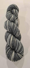 Load image into Gallery viewer, 4Ply/Fingering 50g Alpaca/Merino Yarn