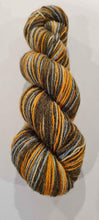 Load image into Gallery viewer, 4Ply/Fingering 50g Alpaca/Merino Yarn