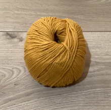 Load image into Gallery viewer, 8Ply Merino/Silk/Cashmere 50g