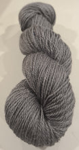 Load image into Gallery viewer, 8Ply /DK 50g Alpaca / Merino Yarn