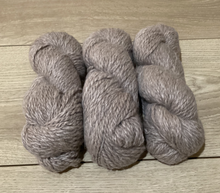 Load image into Gallery viewer, 12 Ply Pure Alpaca 130m/100g Natural colors
