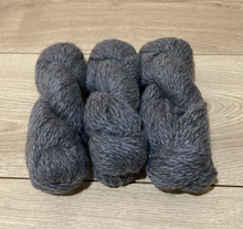 Load image into Gallery viewer, 12 Ply Pure Alpaca 130m/100g Natural colors