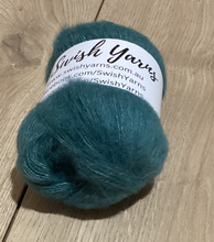Load image into Gallery viewer, 2Ply/Lace  50%  AUS Alpaca 40% AUS Silk 10% AUS Merino
