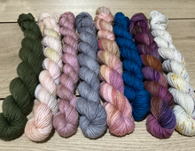Load image into Gallery viewer, 4Ply/ Fingering SW Merino 8 skeins x 25g each  736 m
