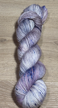 Load image into Gallery viewer, 4Ply AU Merino Single Ply 370m/100g
