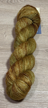 Load image into Gallery viewer, 4Ply AU Merino Single Ply 370m/100g
