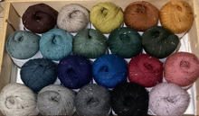 Load image into Gallery viewer, 4Ply/Fingering  85% Australian Merino 15% Viscose Neps 185m/50g
