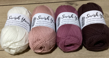 Load image into Gallery viewer, 4Ply/Fingering 75% Merino Wool 15% Cashmere 10% Nylon 50g  210m
