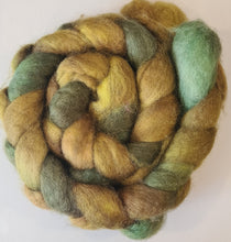 Load image into Gallery viewer, Australian Merino Roving 19 mic 100g Hand Dyed

